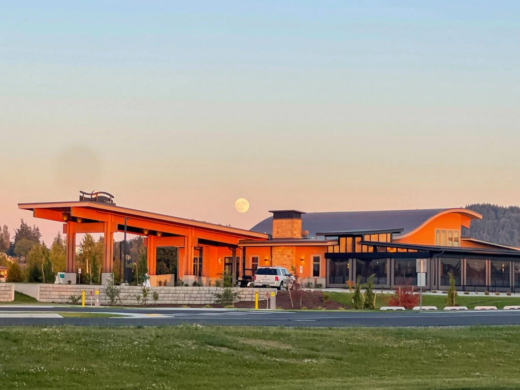 Carousel Image 3 (min 800x800px, max 1500x1500px)