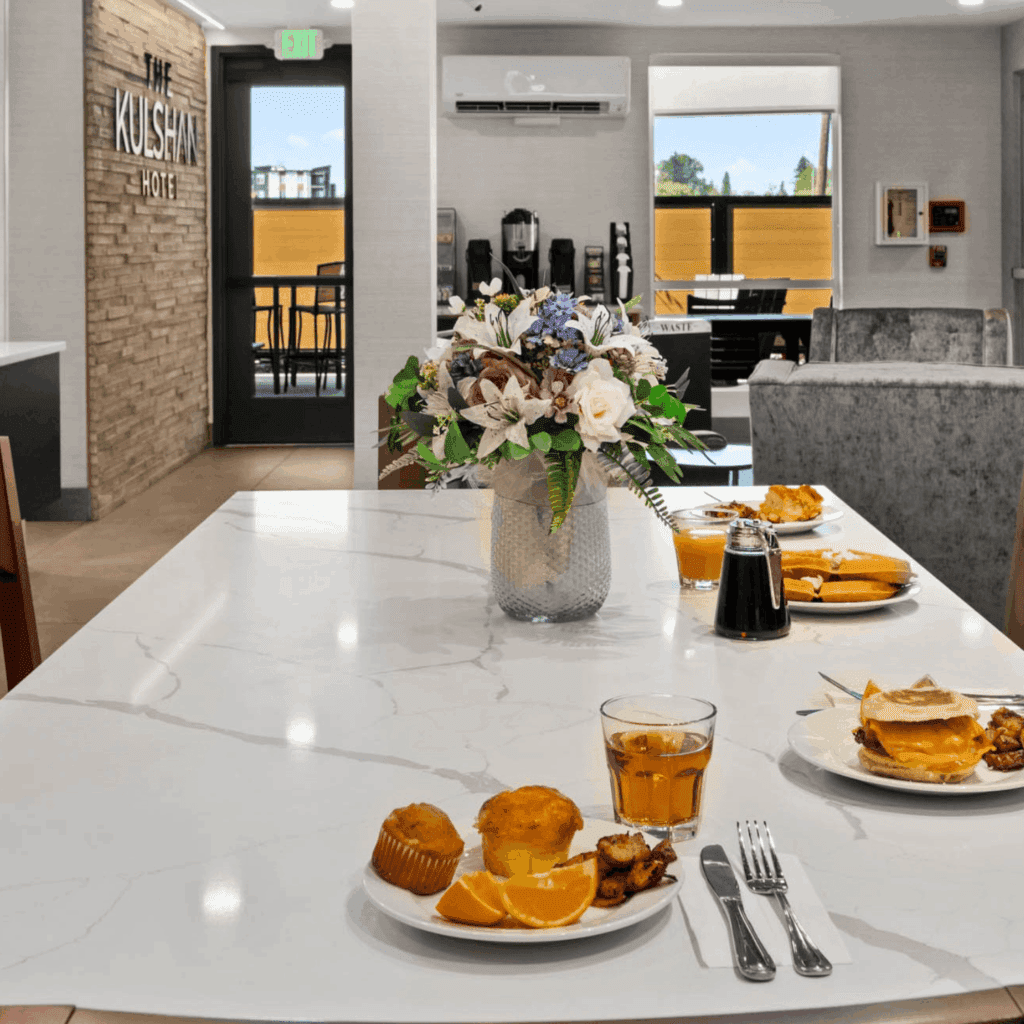 Carousel Image 1 (min 800x800px, max 1500x1500px)