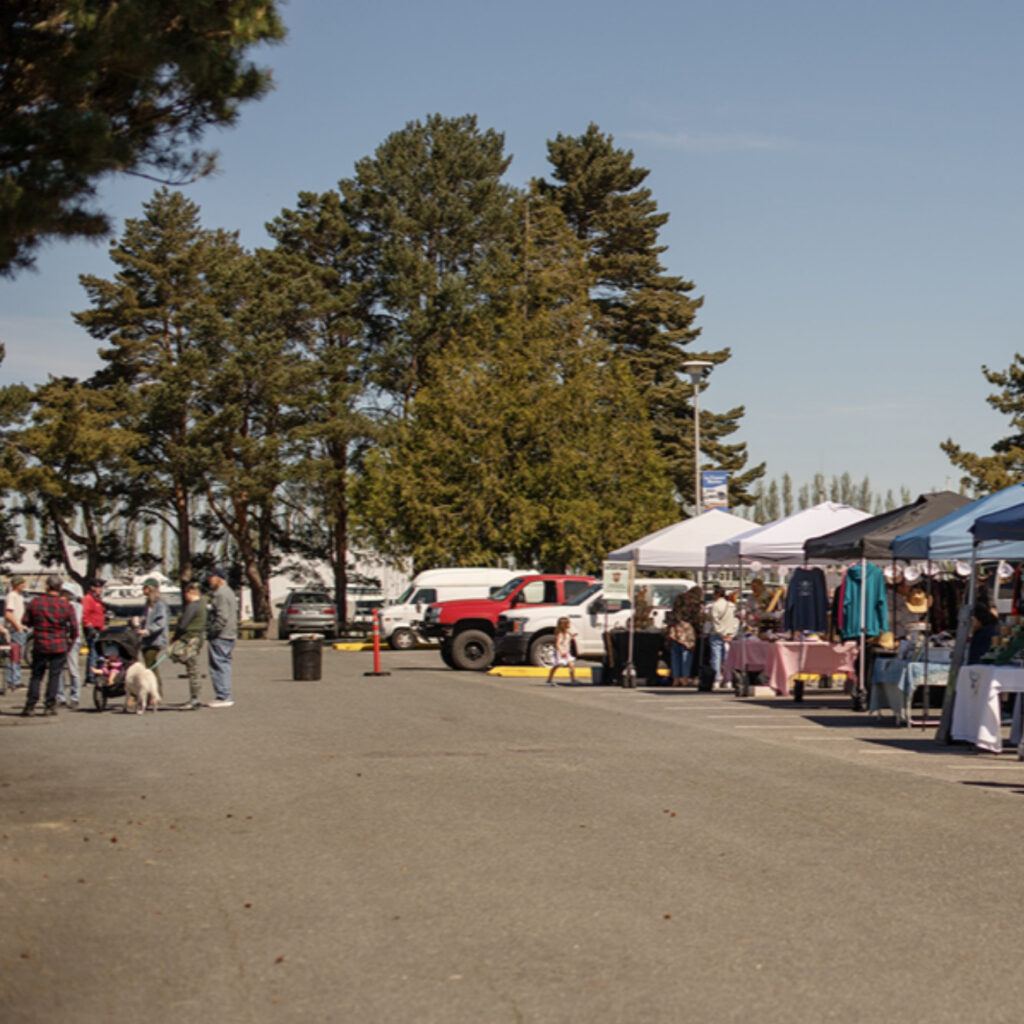 La Conner Vendors Market Image
